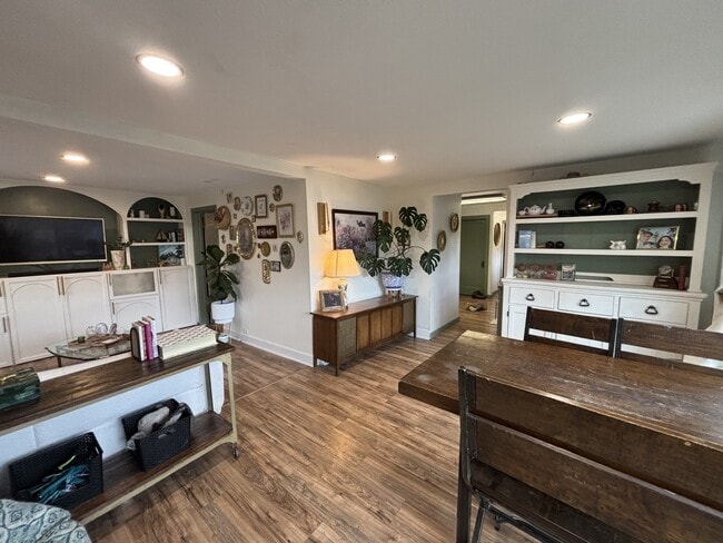 Photo - 1954 Florida Ave