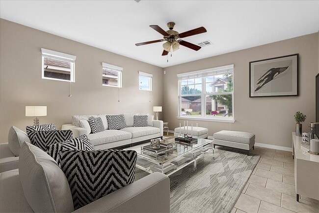 Photo - 163 Wainscot Oak Wy