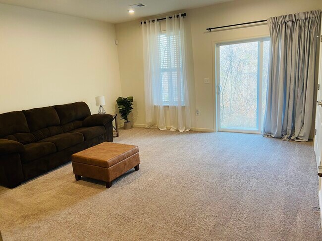 Photo - 1344 Hawk Hollow Dr