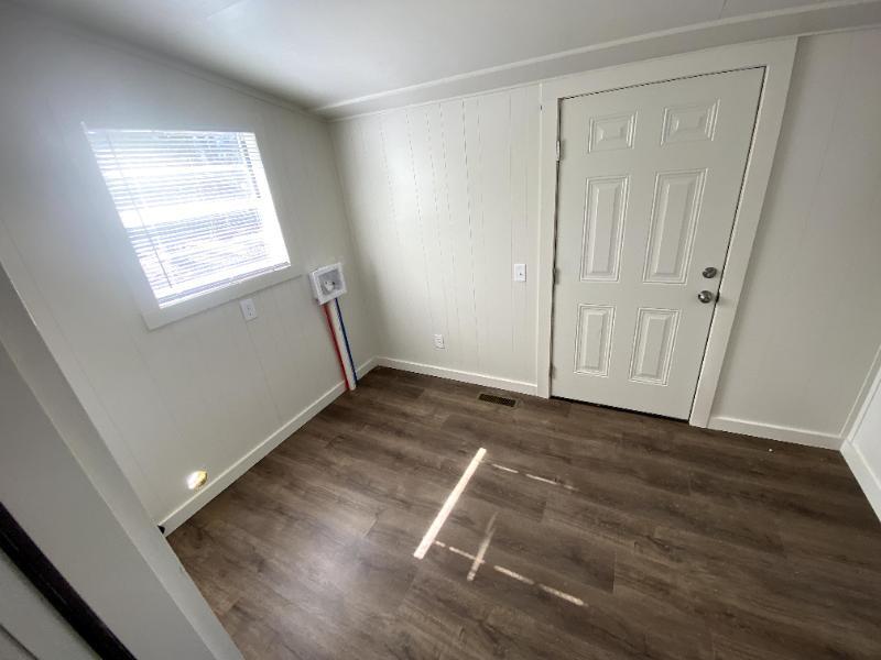 Photo - 450 E Church St