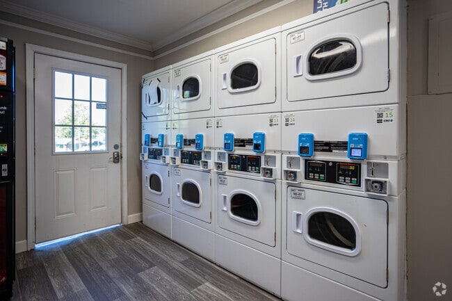 Interior Photo - Bridgewater Retreat Apartments