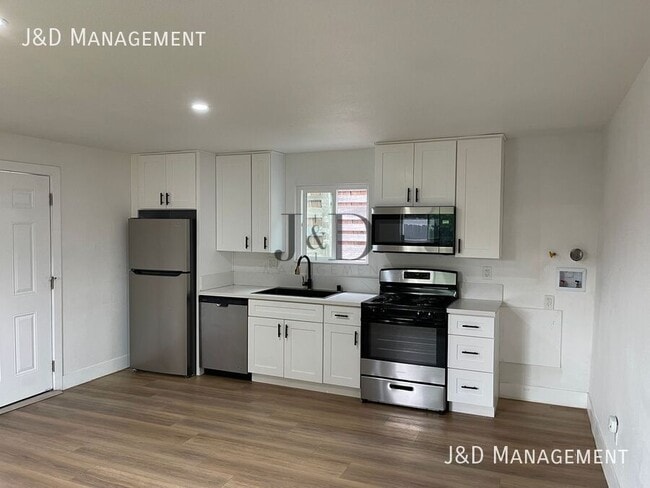 Building Photo - 4253 College Ave