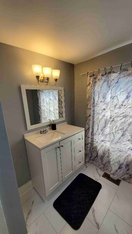 Photo - 106 Exchange St Unidad Rear #2