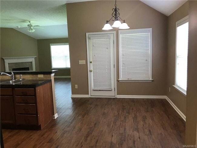 Photo - 3912 Claiborne Cir