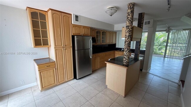 Photo - 2921 SW 87th Ave Unidad 511