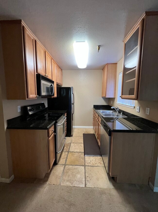 Kitchen - 880 E Fremont Ave