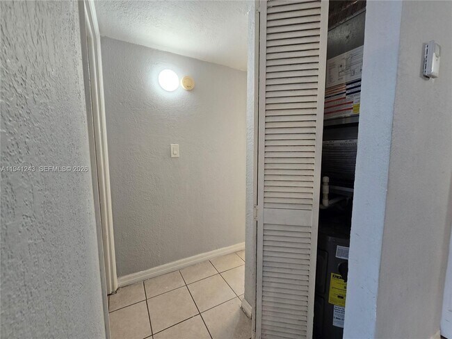 Photo - 4550 NW 9th St Unit 306E