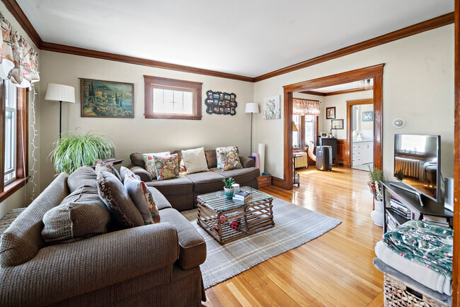 Photo - 221 Faneuil St Unit 221