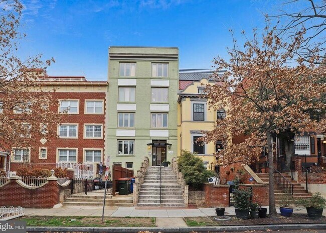 Photo - 1321 Euclid St NW Unit 302
