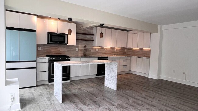 Photo - Great 2 Bed / 1 Bath Apartment near Embass...