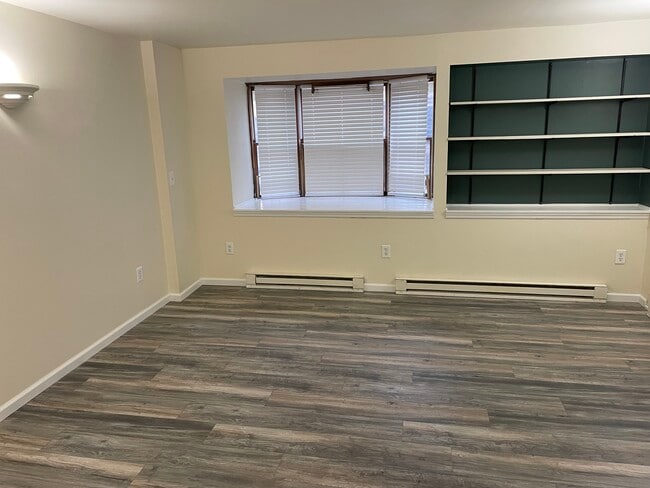 Photo - 224 Mill St Unidad Ground Floor