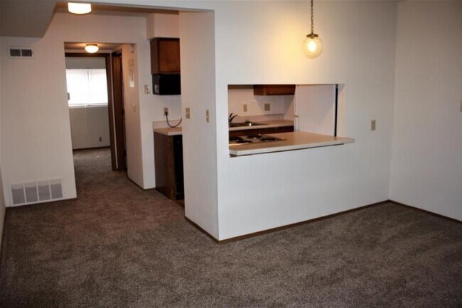 Shannon Plaza Apartments