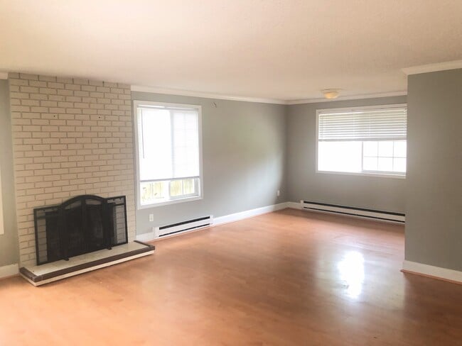 Photo - 3 Bed 1.5 Bath Rambler!