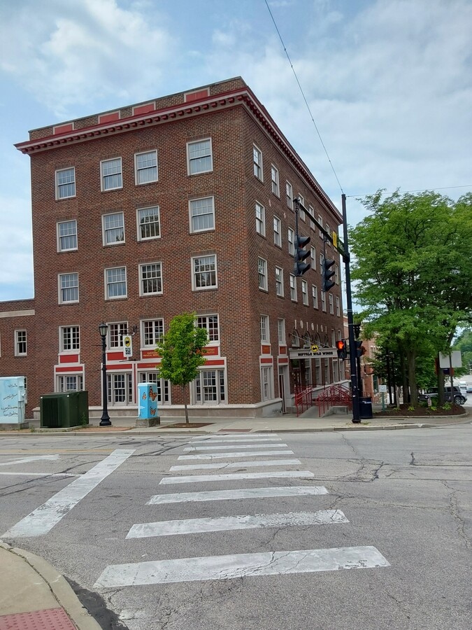 Photo - 176 E Main St