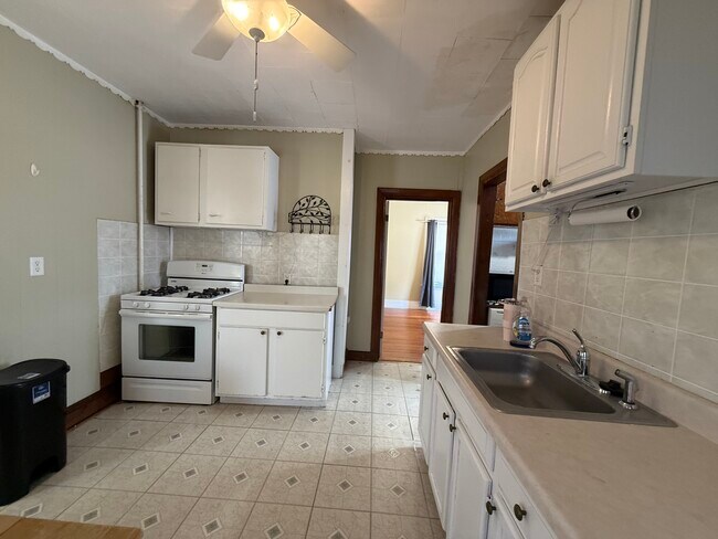 Photo - 53 Litchfield St Unidad 1