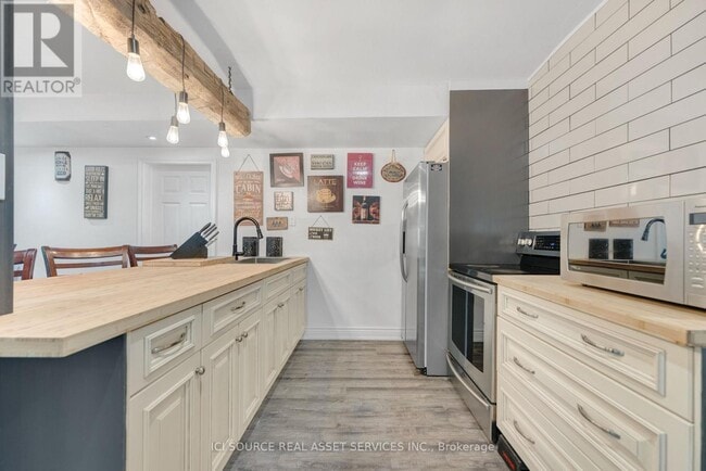 Photo - 3526 Monck Rd