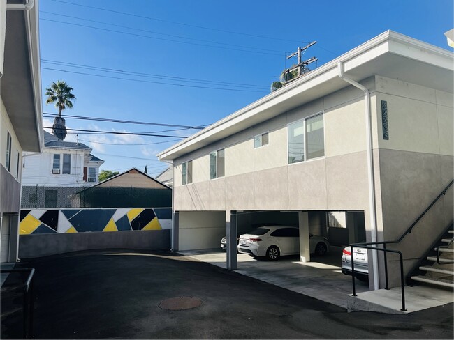 USC Student Housing - The Hive On Ellendale