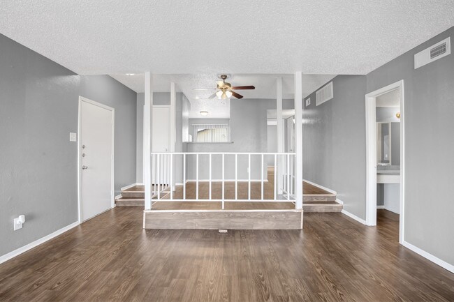 Photo - THE FALLS & OAKS