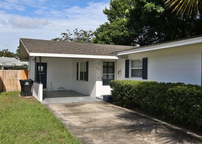 Charming 2/1 duplex with carport near Mill... - Charming 2/1 duplex with carport near Mill...