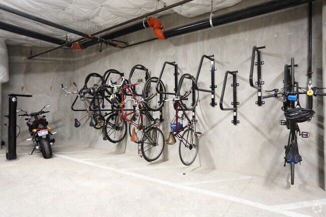 Photo - Lexington Apartments