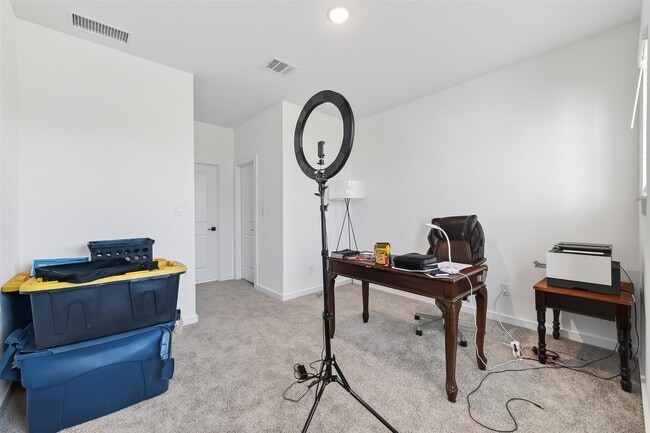 Building Photo - 2646 Wastelbread Ln