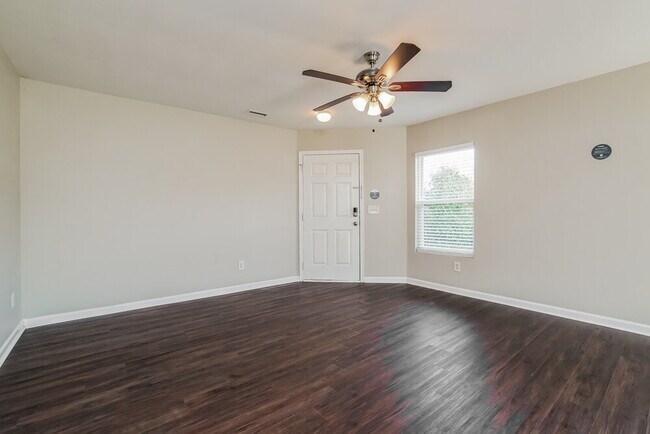 Photo - 141 Bellfare Dr