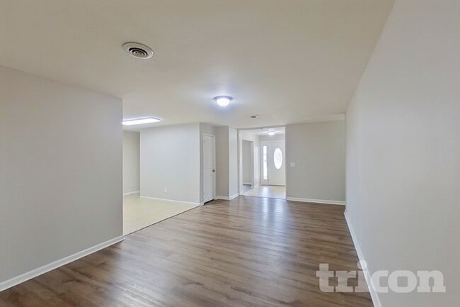 Photo - 9235 Laurel Hill Dr