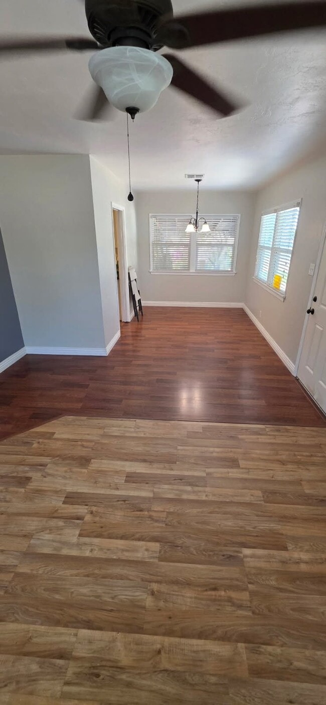 Photo - 2516 Charleston Dr