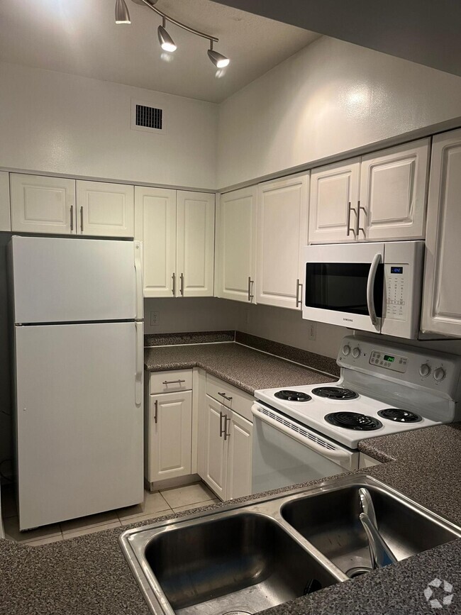 Building Photo - 1951 Brandywine Rd Unit 57-101 Rental