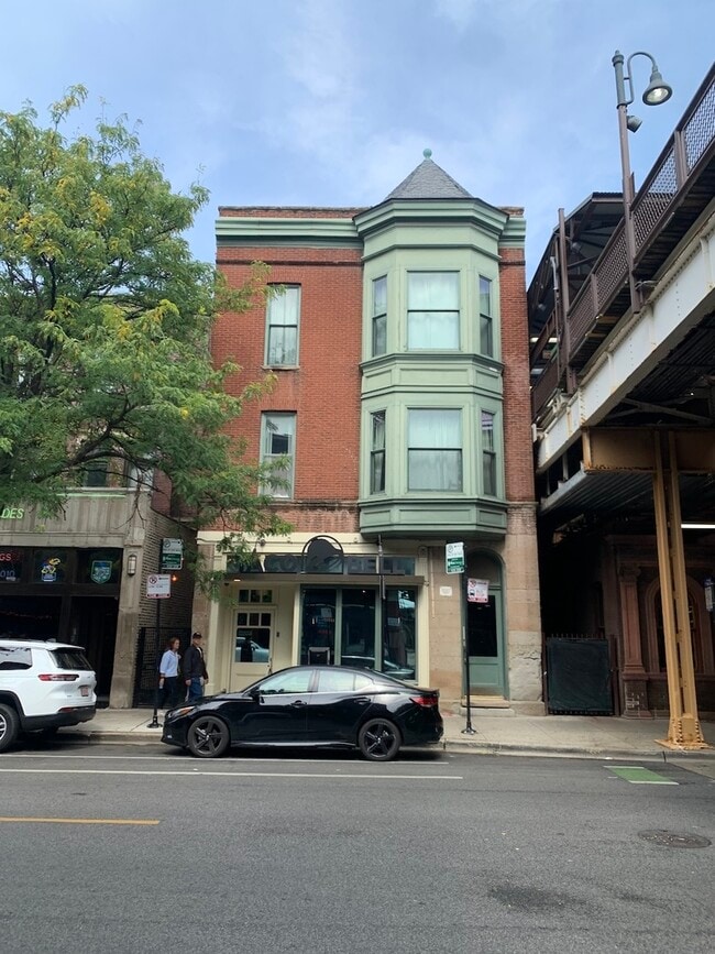 Building Photo - 948 W Armitage Ave Unit 3N