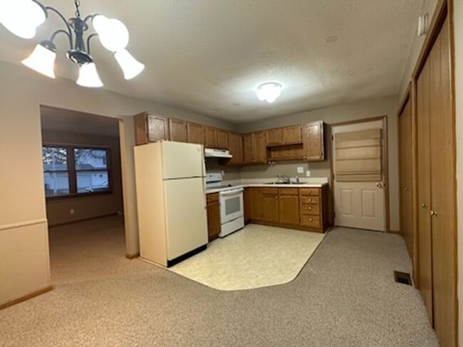 Photo - 2 bedroom 1 bath home in Chatham $1150.00