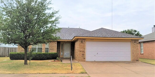 Building Photo - "Charming 3-Bed, 2-Bath Oasis in Lubbock