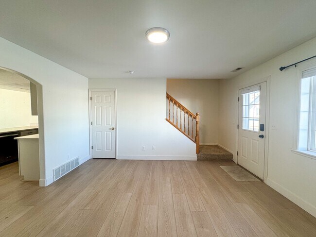 Photo - 52 Kensington Pl