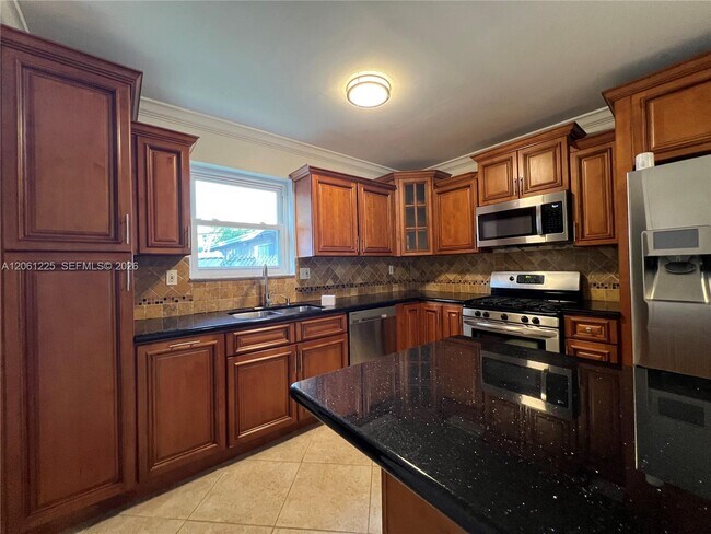 Photo - 19010 SW 96th Ave