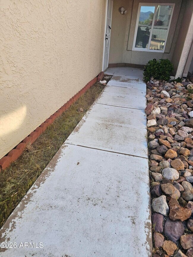 Photo - 587 E Charles Dr
