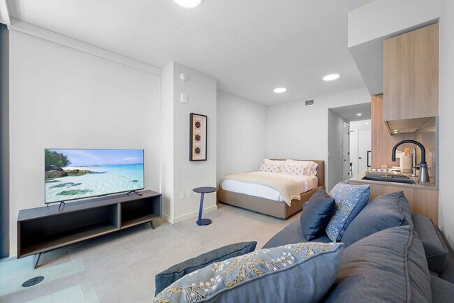 Photo - 121 NE 5th St Unit SI ID1509615P