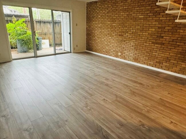 Photo - 7841 Rue St Cyr St Unit 45