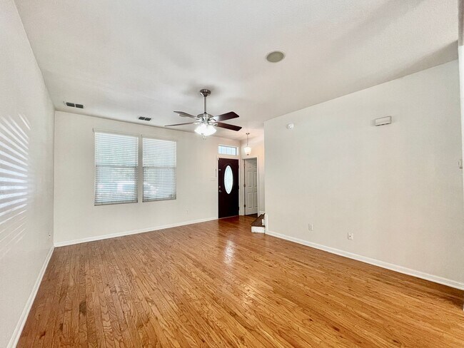 Photo - 425 Shadow Point Unidad Main House