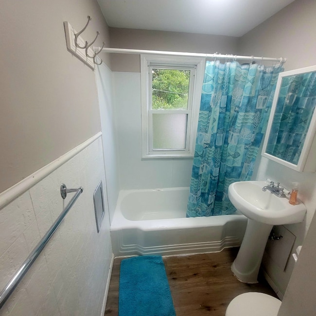 Photo - 5713 South Blvd