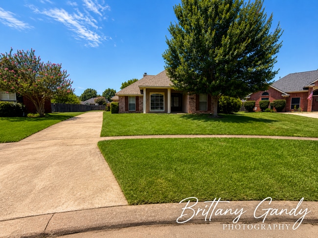 Photo - 6037 Braeburn Ct