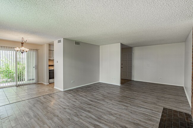 Cozy 2 Bed 2 Bath Condo on the main floor ... - Cozy 2 Bed 2 Bath Condo on the main floor ...