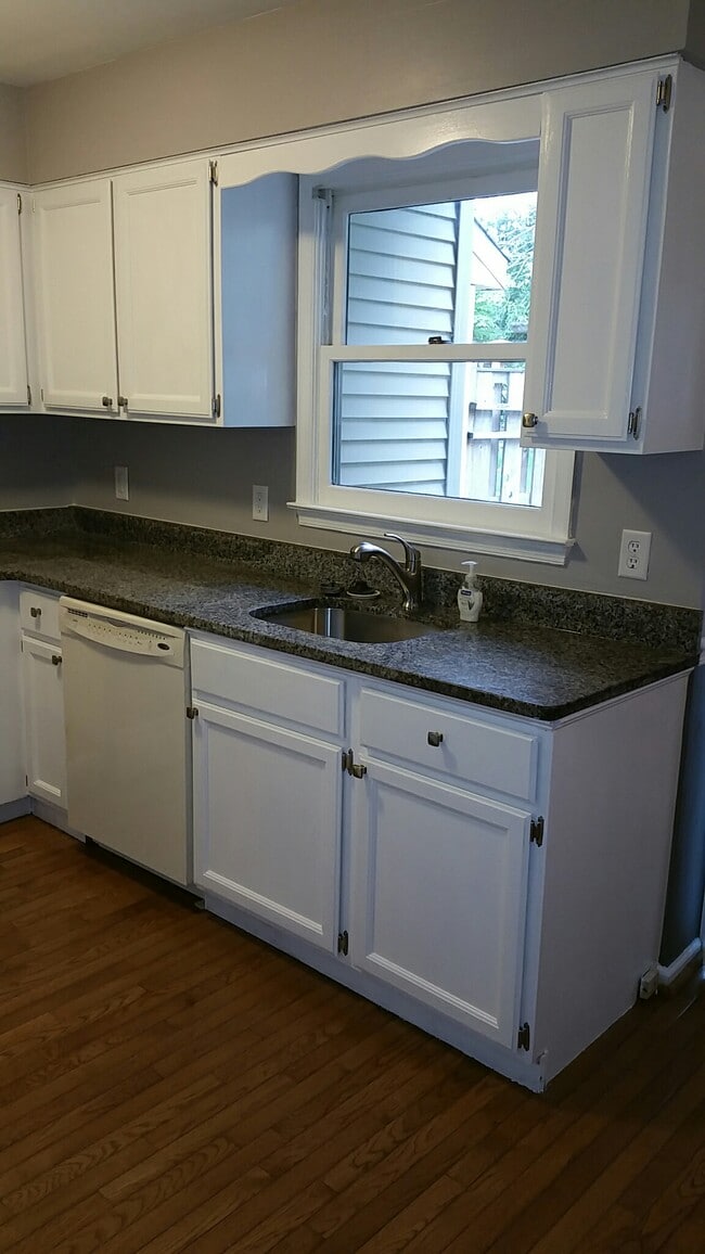 Photo - 138 Trotters Lea Ln