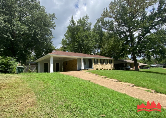 Photo - 2370 Hillside Ave