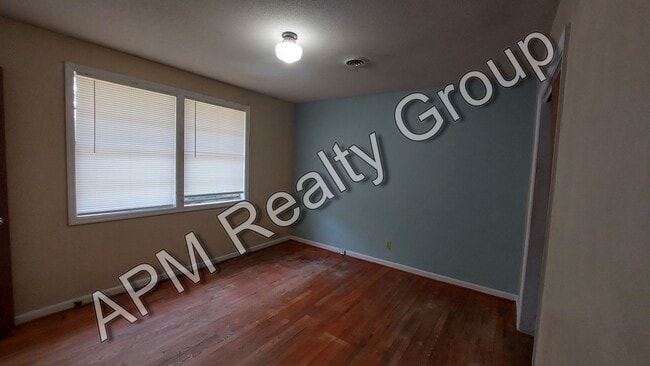 Photo - Three bedroom home in Southeast Columbia