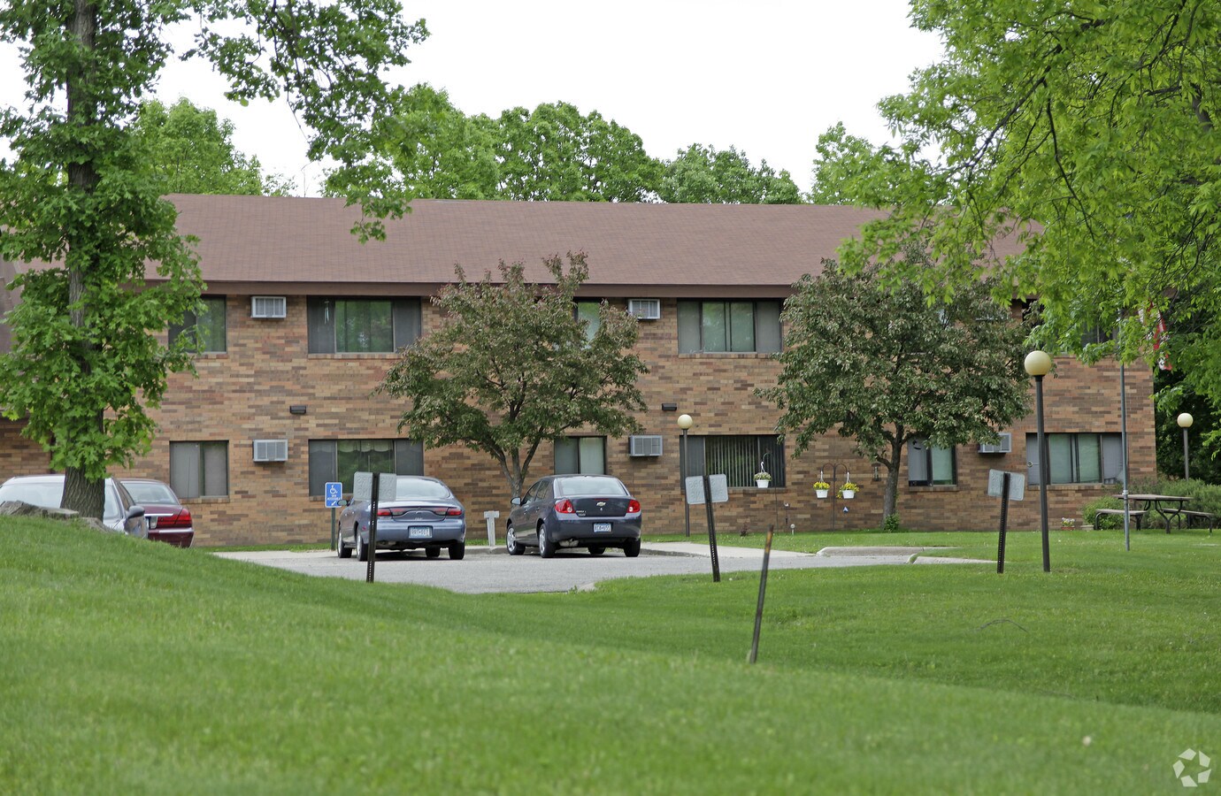 Photo - Rockford Manor Apartments