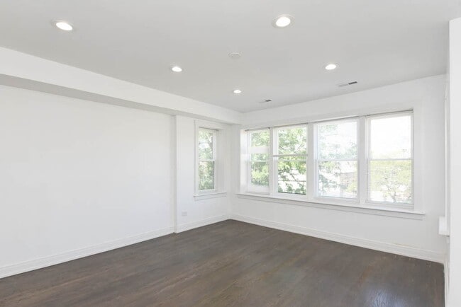 Photo - 3759 N Kimball Ave Unit 3