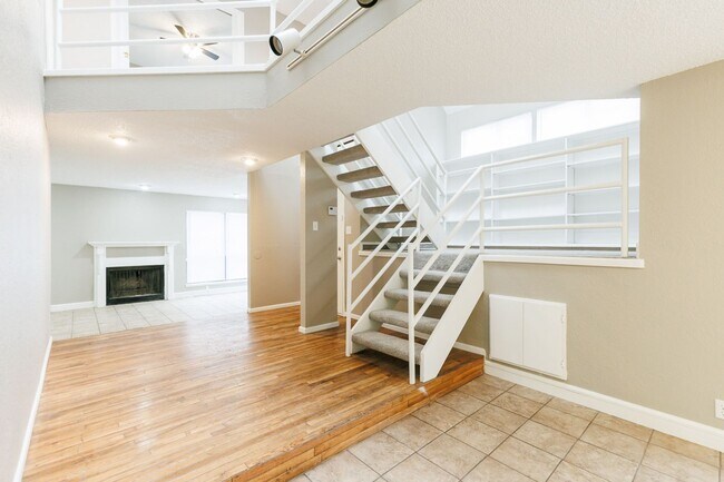 Photo - 4705 58th St Unit A