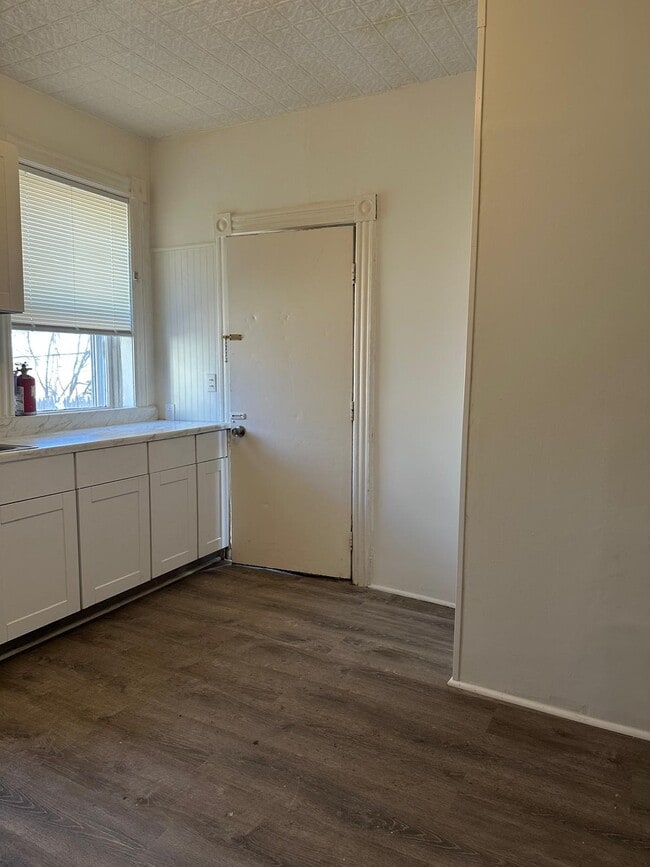 Photo - 89 Downs St Unit 2