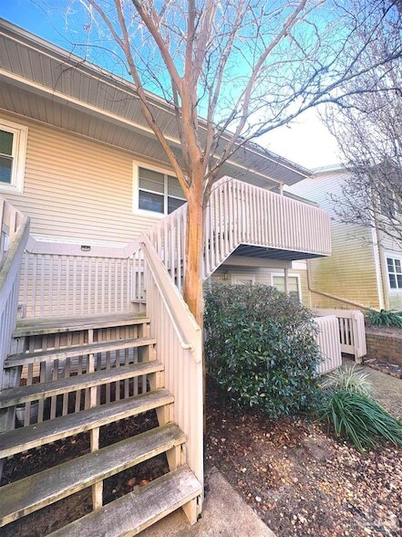 Photo - 1100 Shoreline Dr Condo Unit 211