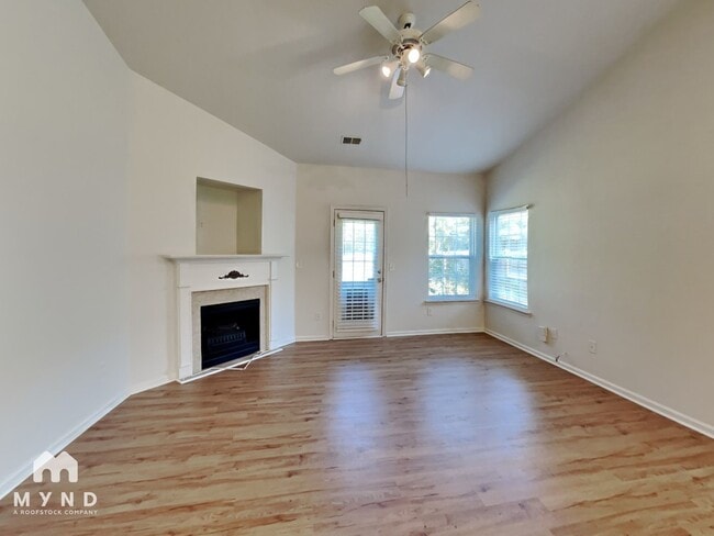 Photo - 1297 Winwood Dr